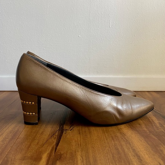 VTG Stuart Weitzman Metallic Bronze Heels - Picture 5 of 10